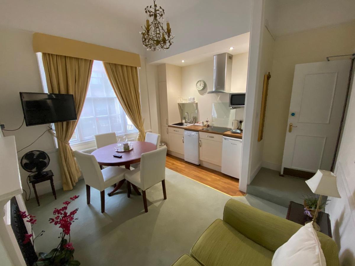 Pier View Self Catering Luxury Apartments Сътън он Сий Екстериор снимка