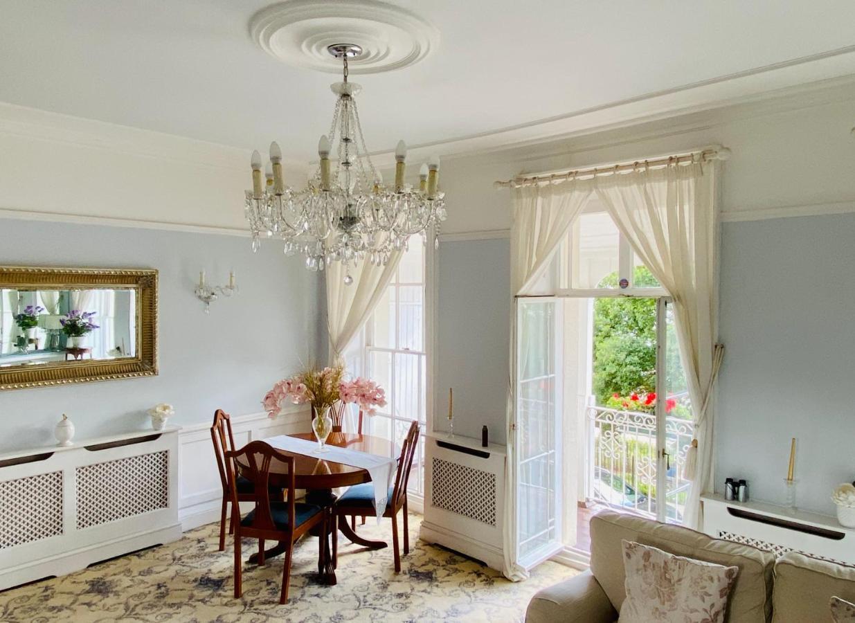 Pier View Self Catering Luxury Apartments Сътън он Сий Екстериор снимка