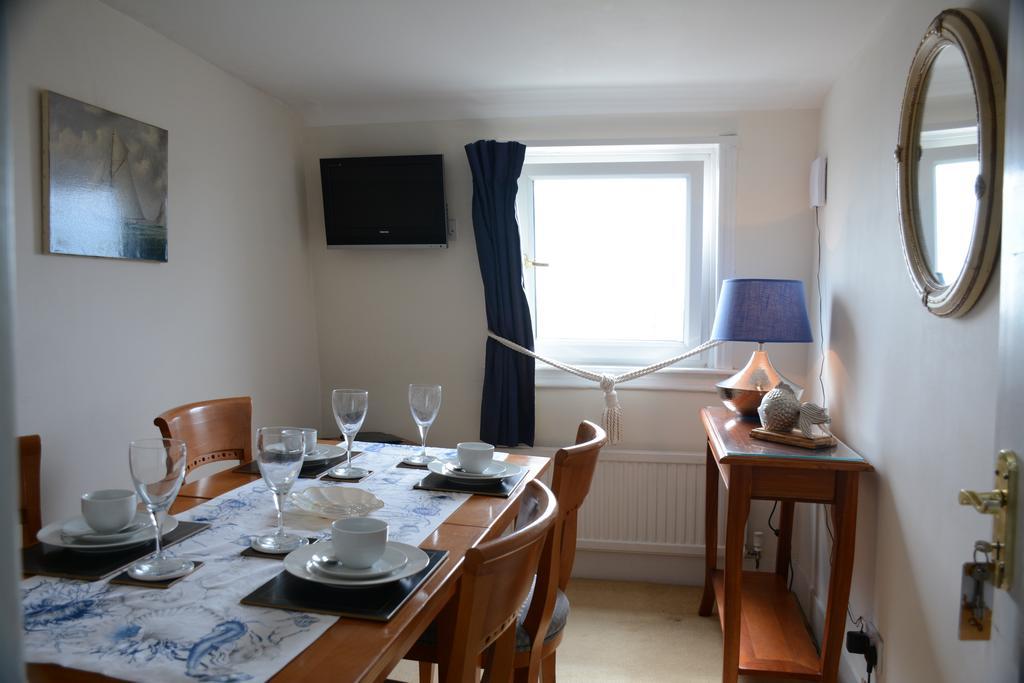 Pier View Self Catering Luxury Apartments Сътън он Сий Екстериор снимка