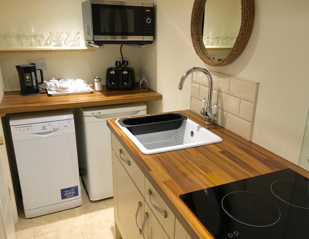 Pier View Self Catering Luxury Apartments Сътън он Сий Екстериор снимка