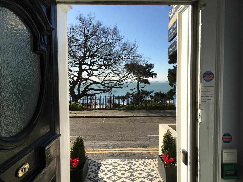 Pier View Self Catering Luxury Apartments Сътън он Сий Екстериор снимка