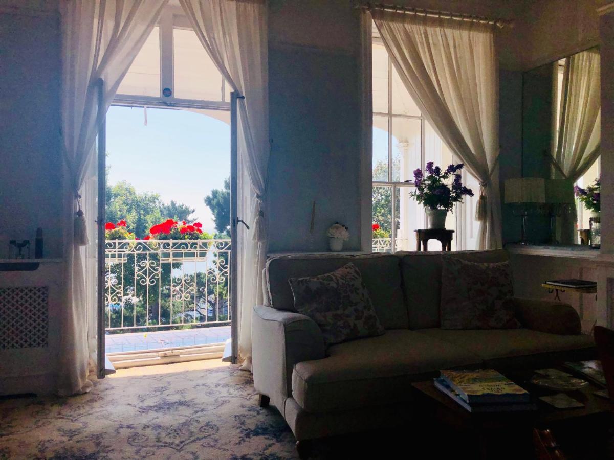 Pier View Self Catering Luxury Apartments Сътън он Сий Екстериор снимка